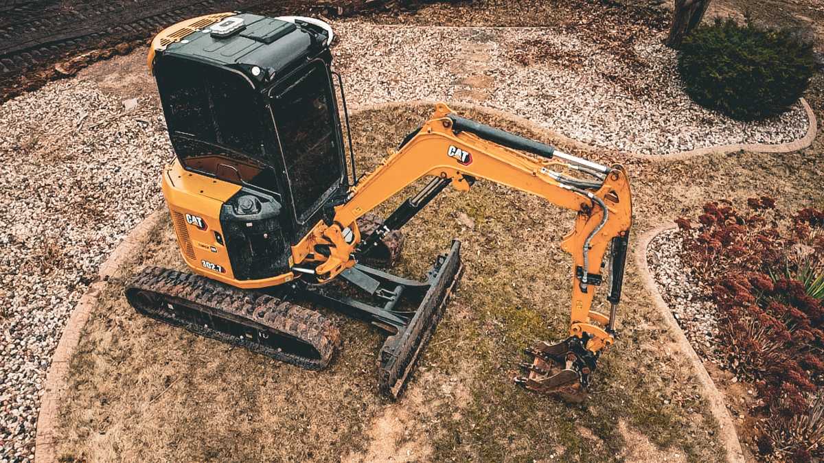 Excavator from CIS Equipment Rental